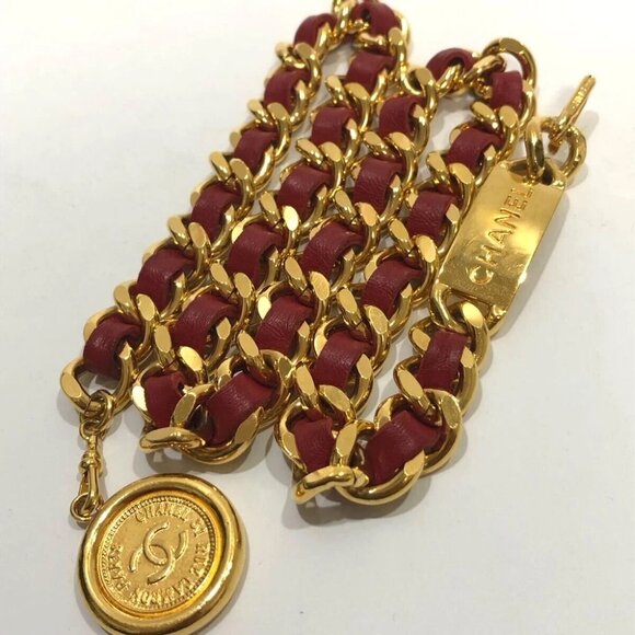 CHANEL CC Logos Red Leather Chain Belt 31" Gold Tone Auth #6581 - Picture 1 of 11